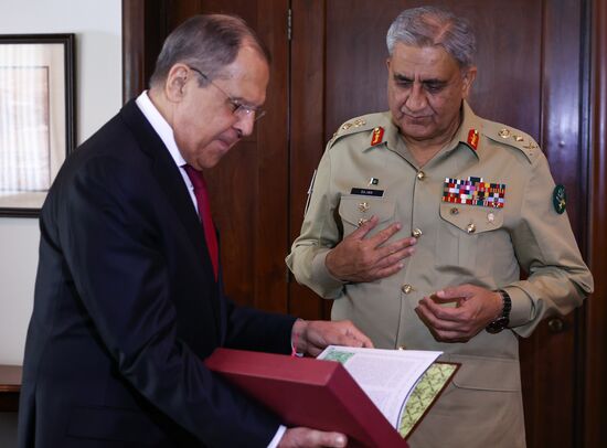 Pakistan Russia