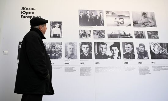 Russia Human Spaceflight Anniversary Railway Station
