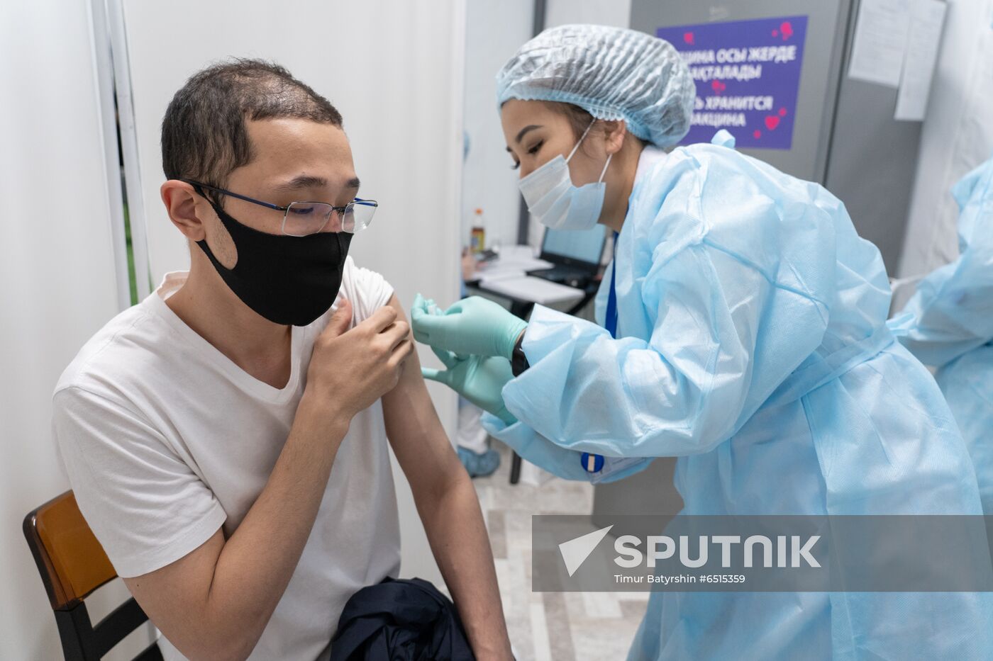 Kazakhstan Russia Coronavirus Vaccination