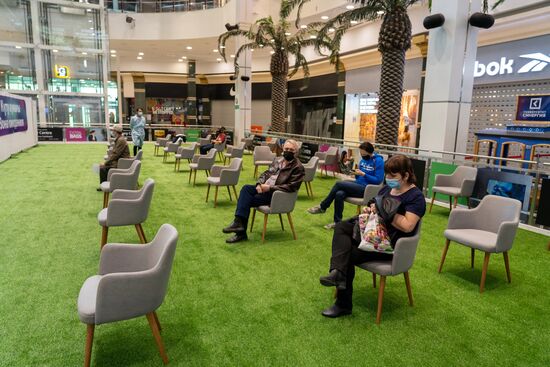 Kazakhstan Russia Coronavirus Vaccination 