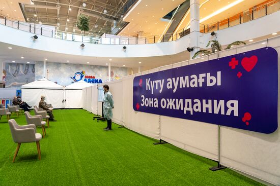 Kazakhstan Russia Coronavirus Vaccination 