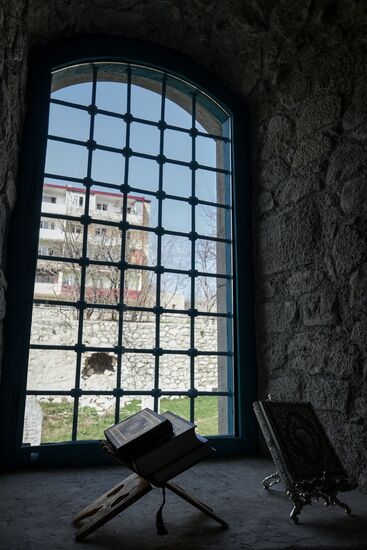 Azerbaijan Yukhari Govhar Agha Mosque