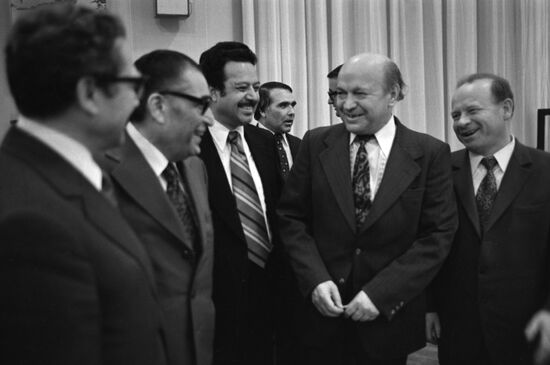 Thirty years of USSR-India diplomatic relations