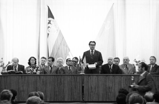 Thirty years of USSR-India diplomatic relations