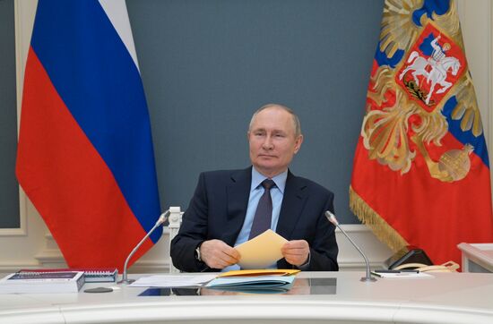Russia Putin Geographical Society