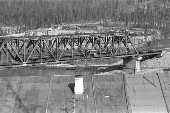 Building western section of Baikal-Amur Mainline