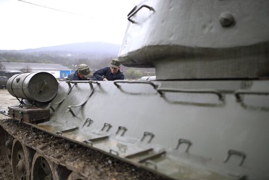 Russia T-34 Tank Restoration