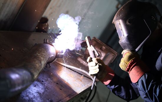 Russia T-34 Tank Restoration