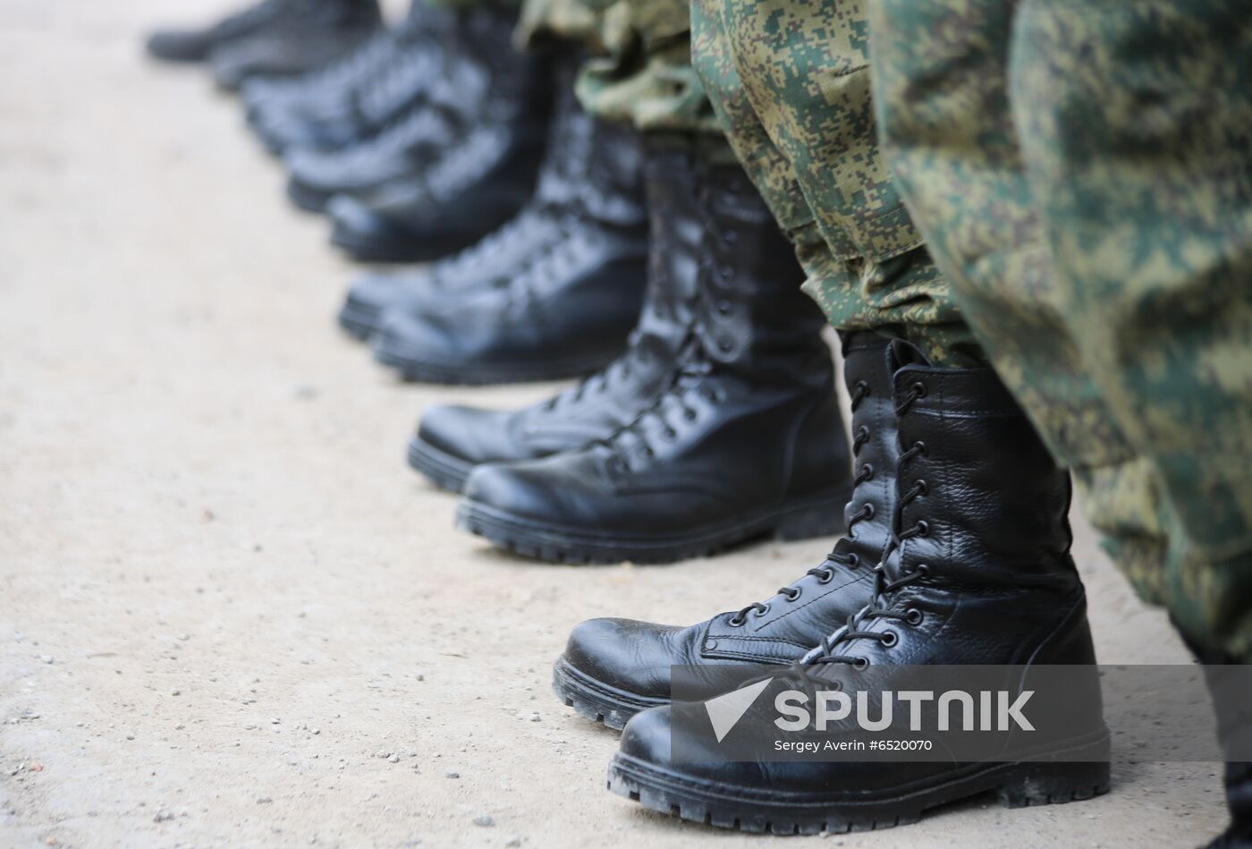 Ukraine DPR Conscription