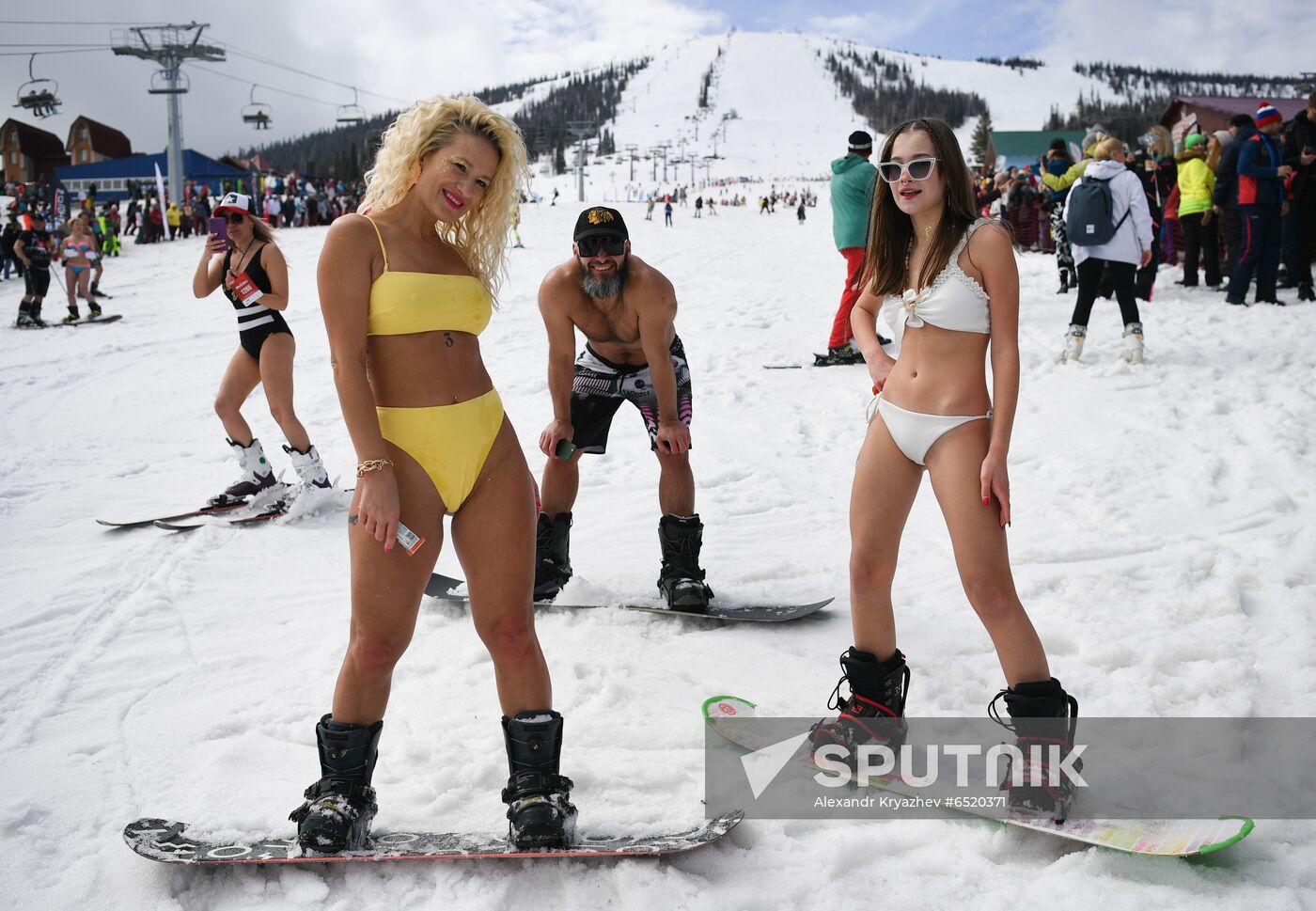 Russia Bikini Alpine Festival