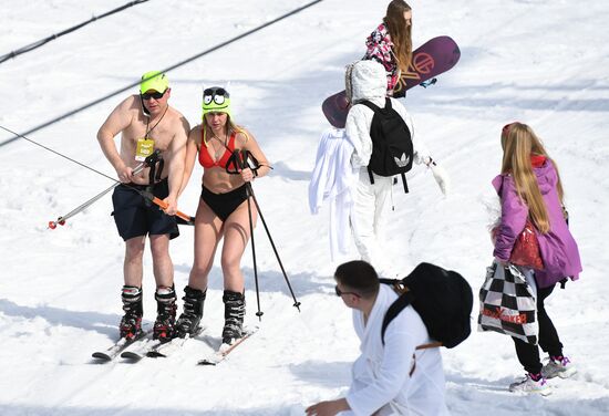 Russia Bikini Alpine Festival