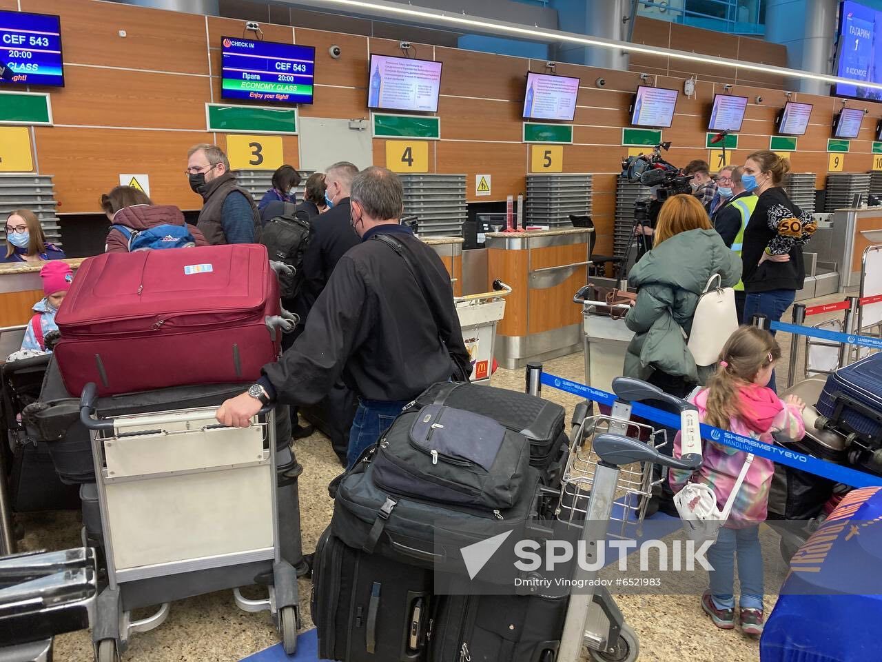 Russia Czech Republic Diplomats Expelling