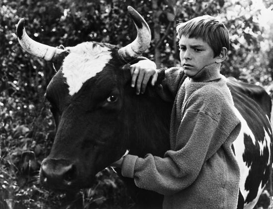 Still from film Blue Portrait