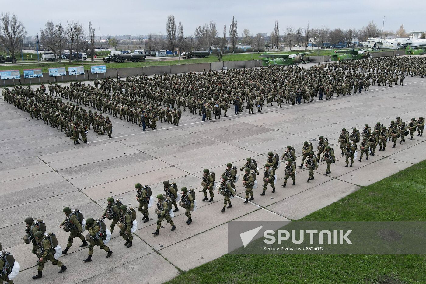 Russia Paratroopers Drills Departure