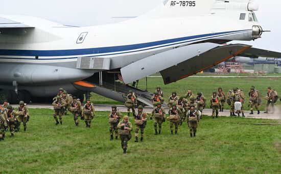 Russia Paratroopers Drills Departure