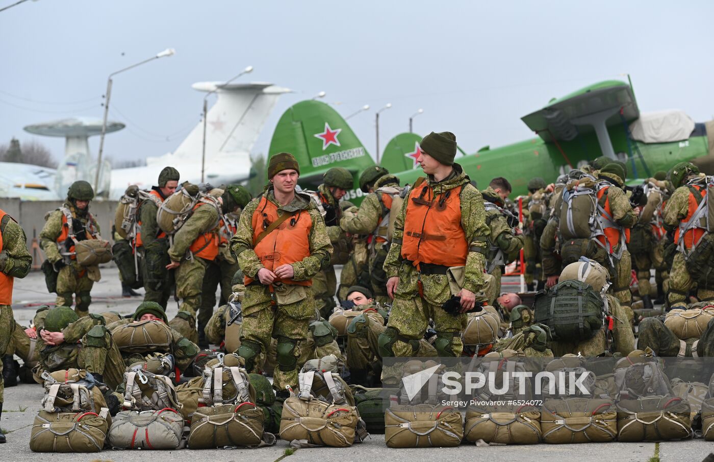 Russia Paratroopers Drills Departure