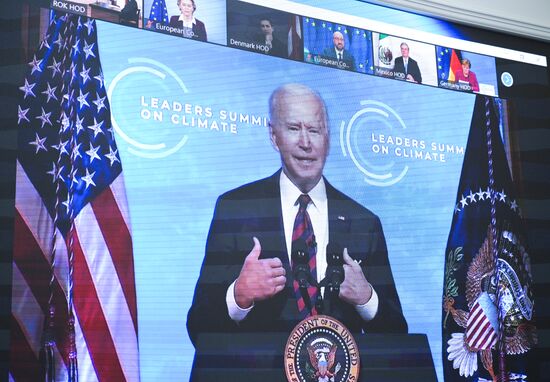 Russia Putin International Climate Summit