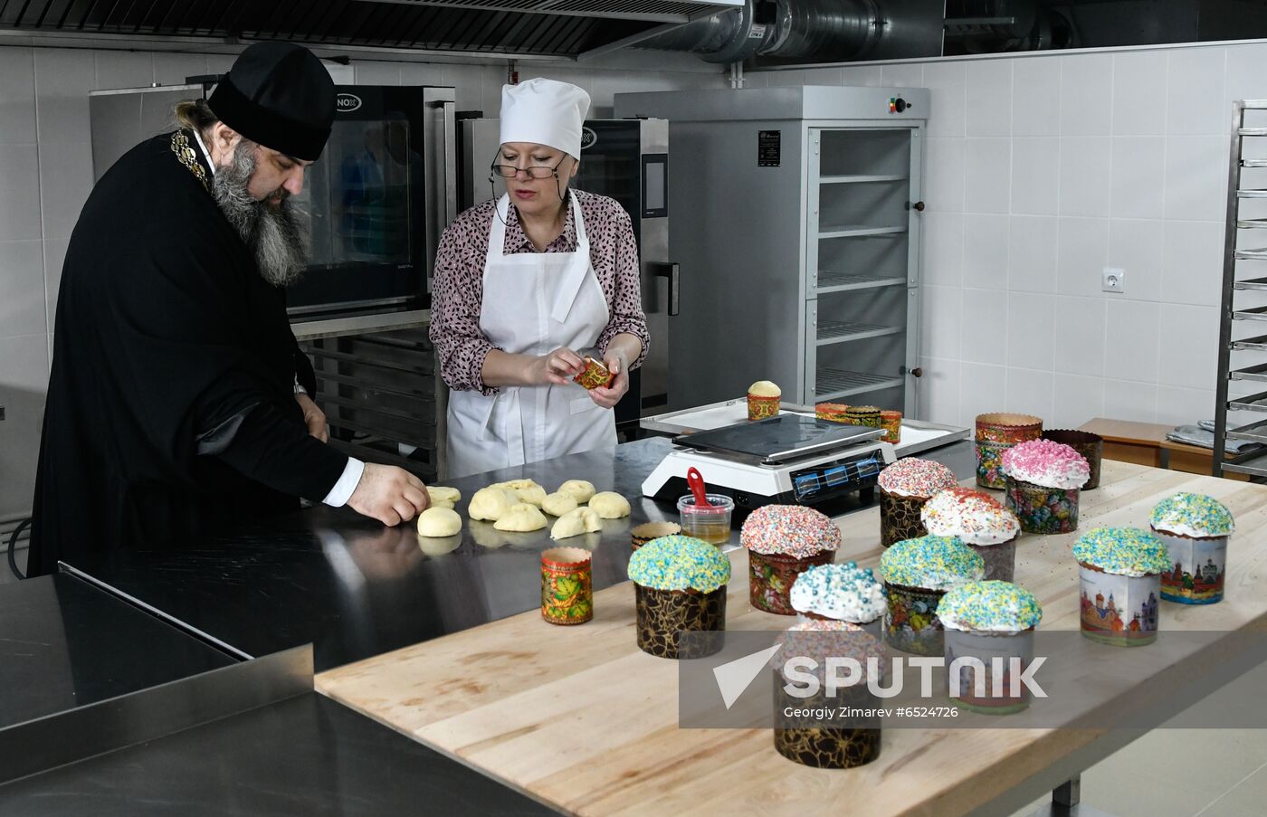 Russia Orthodox Easter Preparations