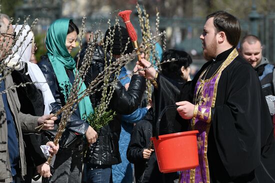 Ukraine DPR Palm Sunday