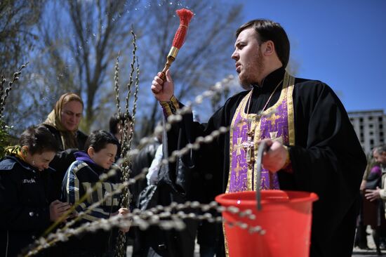 Ukraine DPR Palm Sunday