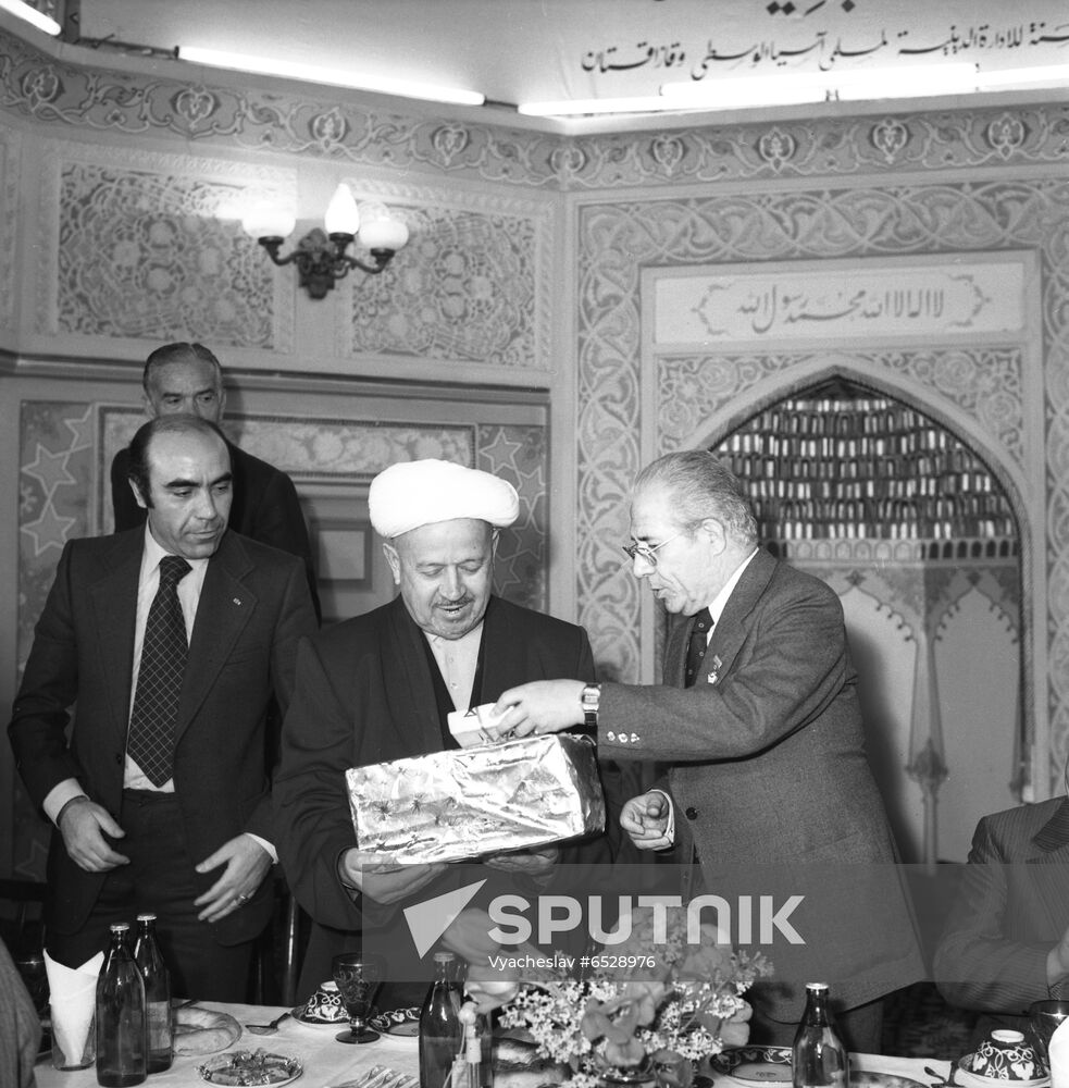 Tunisian Prime Minister Hedi Amara Nouira's visit to USSR