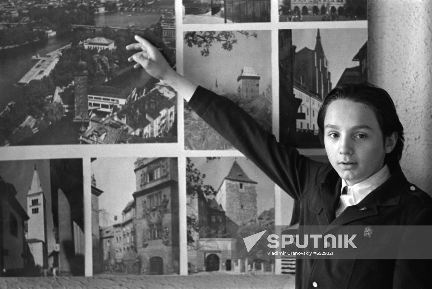 School club of Czechoslovakia friends
