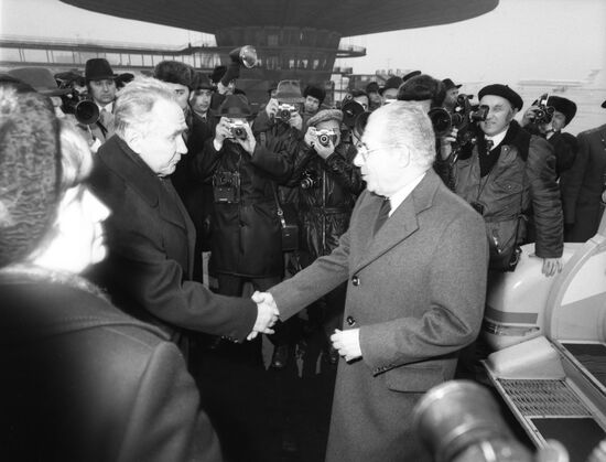 Tunisian Prime Minister Hedi Amara Nouira's visit to USSR
