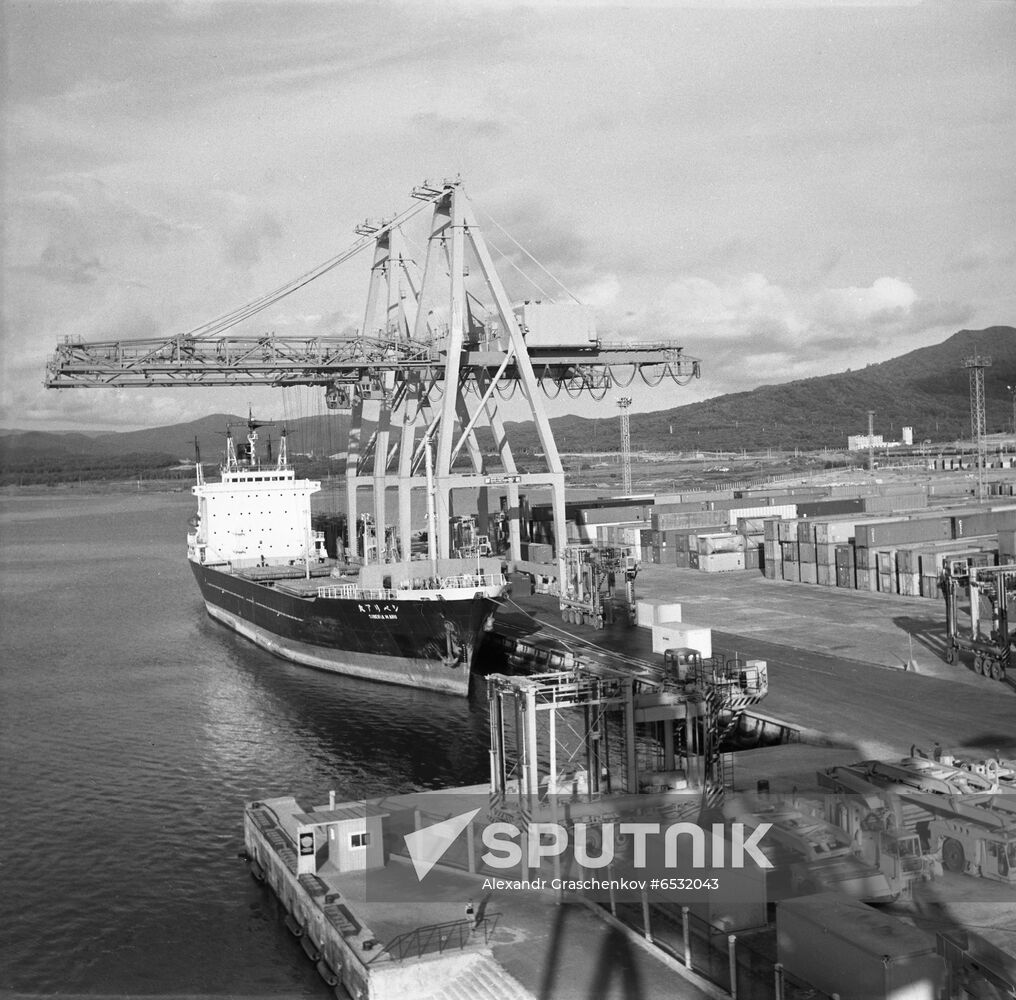 Vostochny Port
