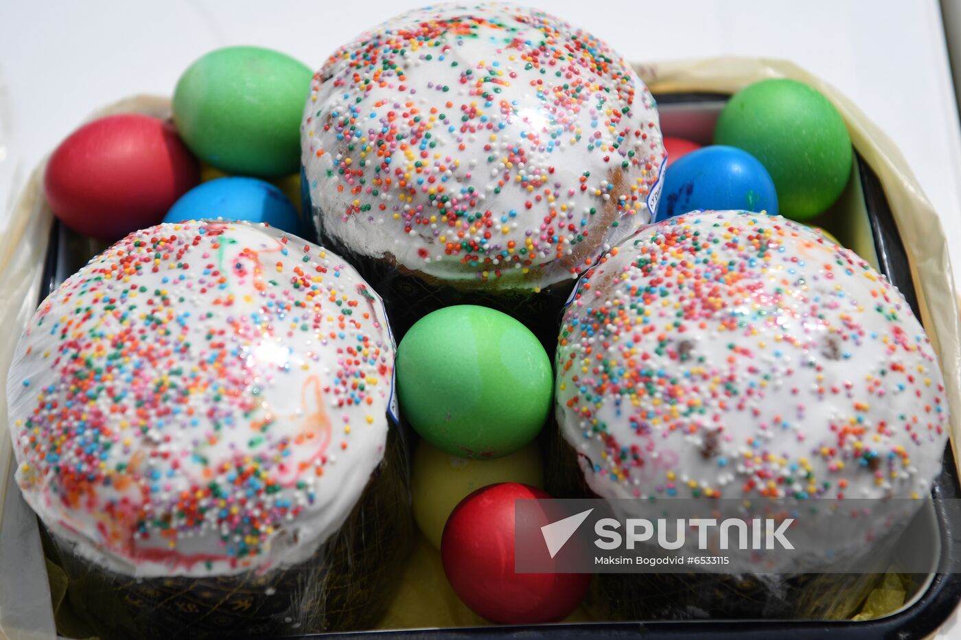 Russia Orthodox Easter Preparations