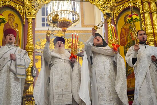 Worldwide Orthodox Easter