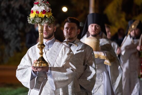 Worldwide Orthodox Easter