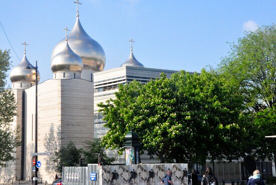 Worldwide Orthodox Easter