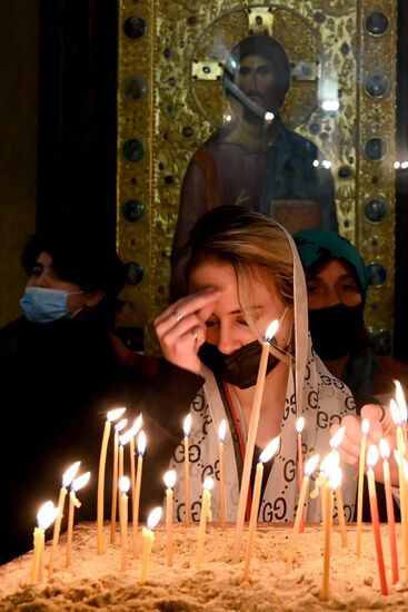 Worldwide Orthodox Easter