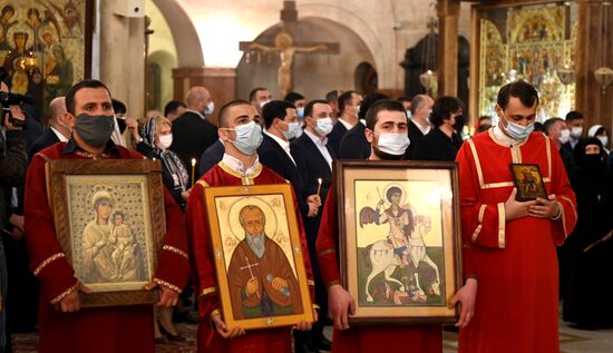 Worldwide Orthodox Easter