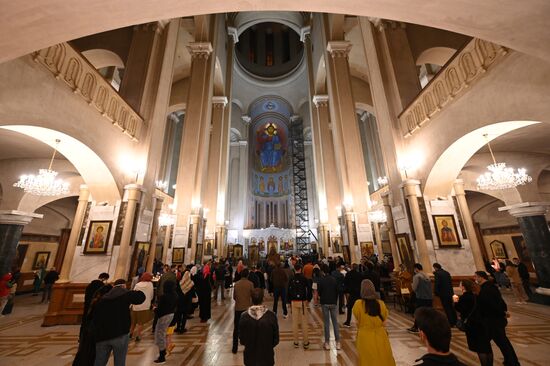 Worldwide Orthodox Easter