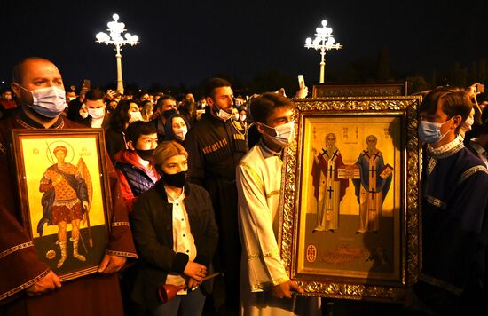 Worldwide Orthodox Easter