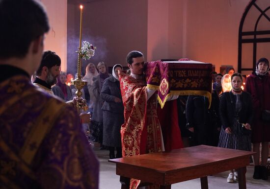 Worldwide Orthodox Easter
