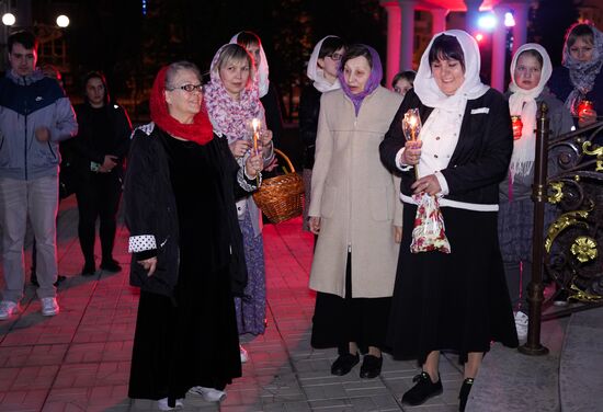 Worldwide Orthodox Easter