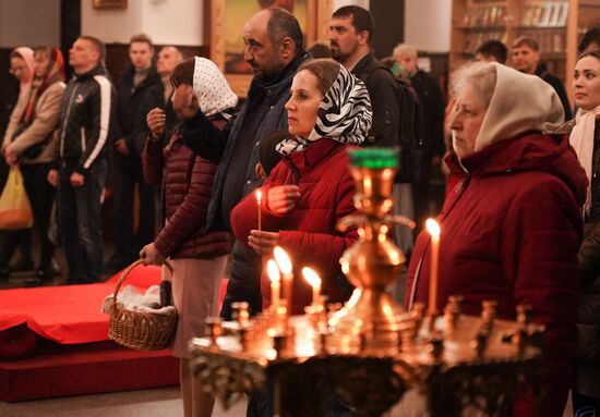 Worldwide Orthodox Easter