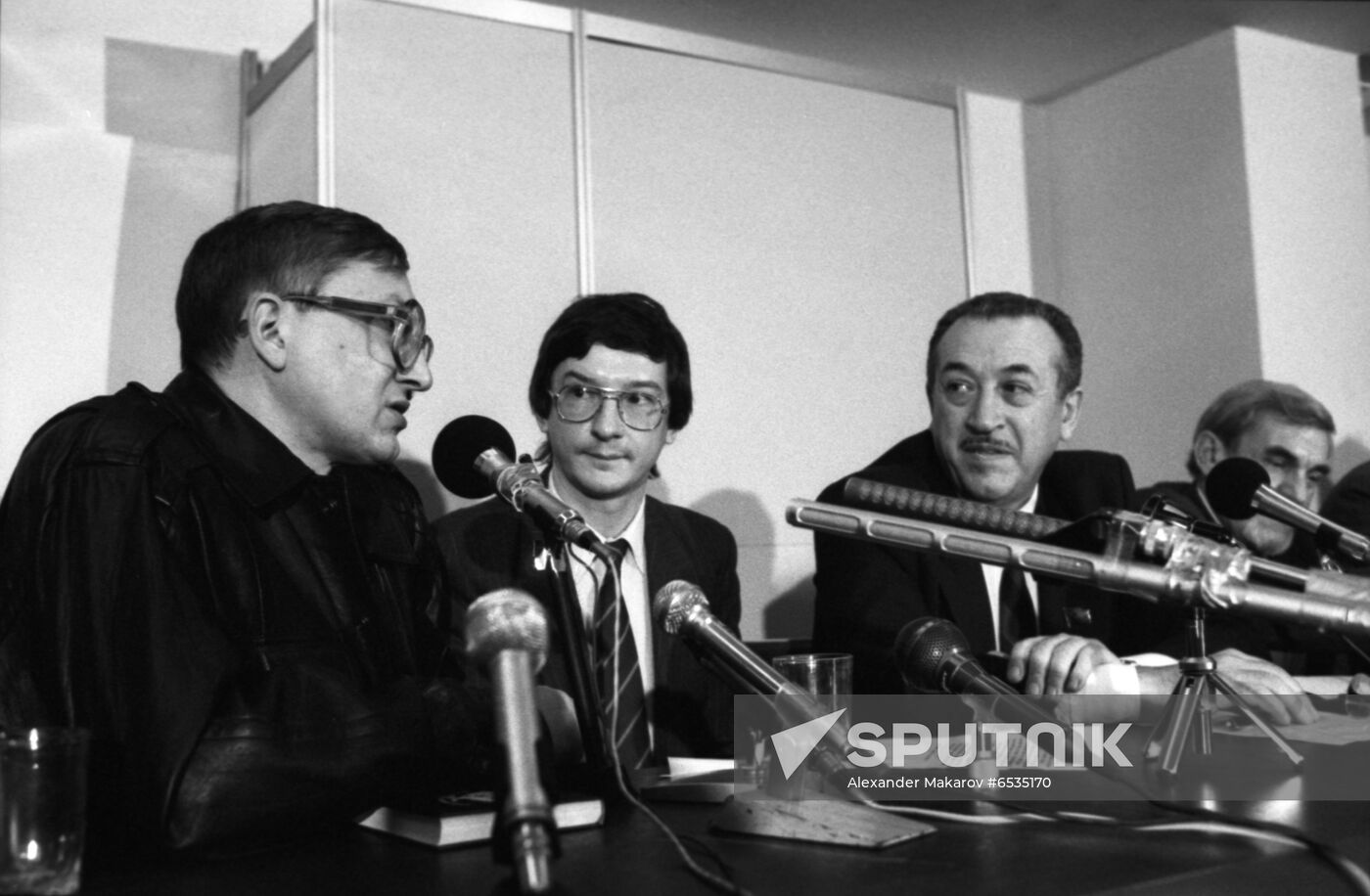 Mikhail Shemyakin's exhibition in Moscow