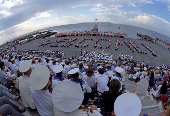 US Navy squadron calls to Vladivostok port