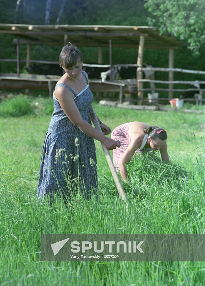 The Burdukov farmer family