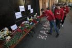 Residents lay flowers for Kazan school shooting victims outside the representative office of Russia's Republic of Tatarstan in Saint Petersburg, Russia. At least nine people, including seven children, were killed in the school shooting in Kazan, while 20 more people were hospitalized with injuries. A former student of the Gymnasium No. 175, 19-year-old male who started shooting at the educational institution was detained earlier in the day. Location: Russia, Saint Petersburg. Author: Alexander Galperin. Russia School Shooting