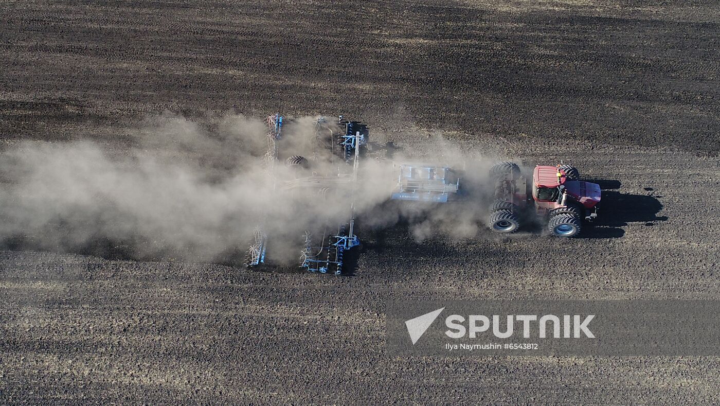 Russia Sowing