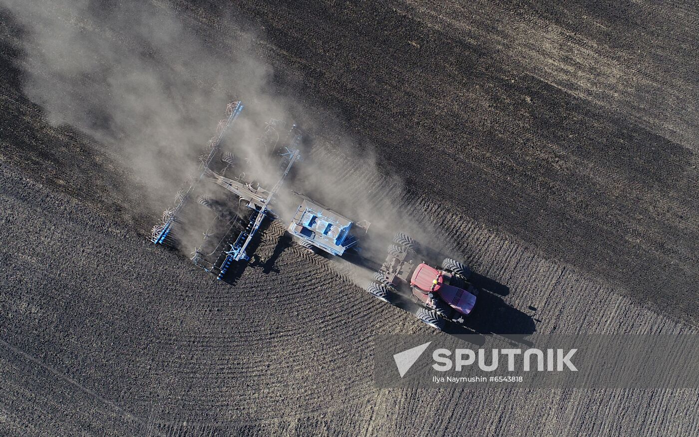 Russia Sowing