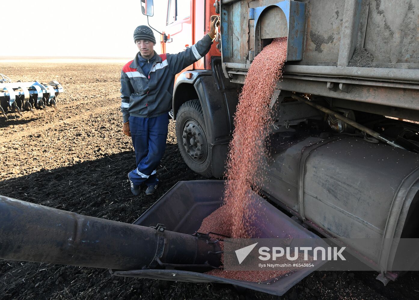 Russia Sowing