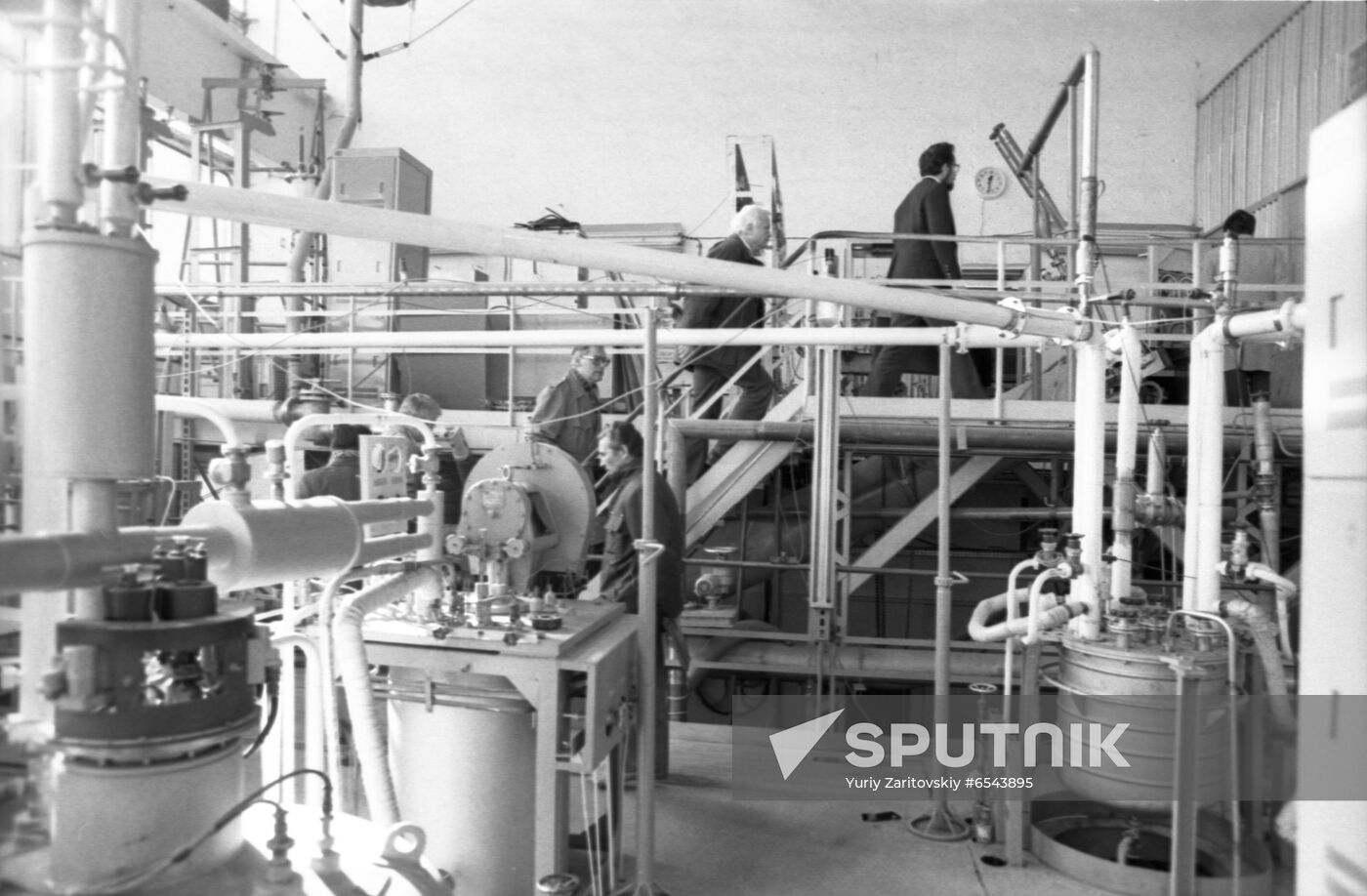 Building acceleration-accumulation facility in Protvino