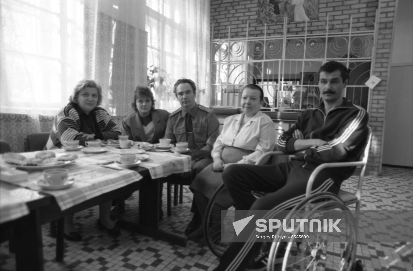 APN journalists' Charity Chain campaign