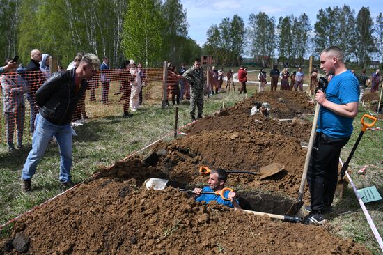 Russia Necropolis Exhibition