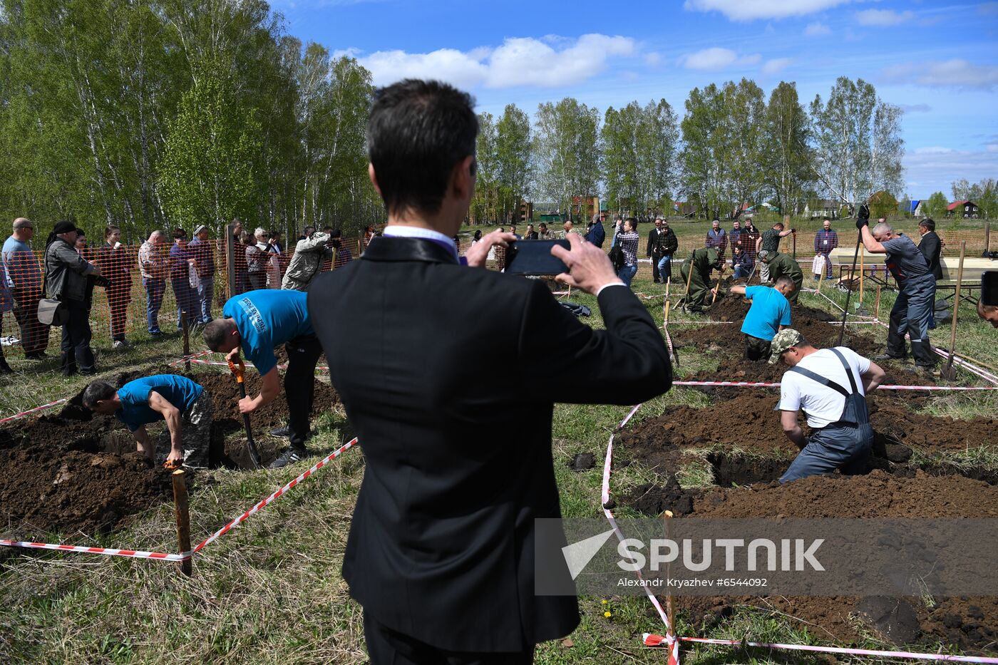 Russia Necropolis Exhibition